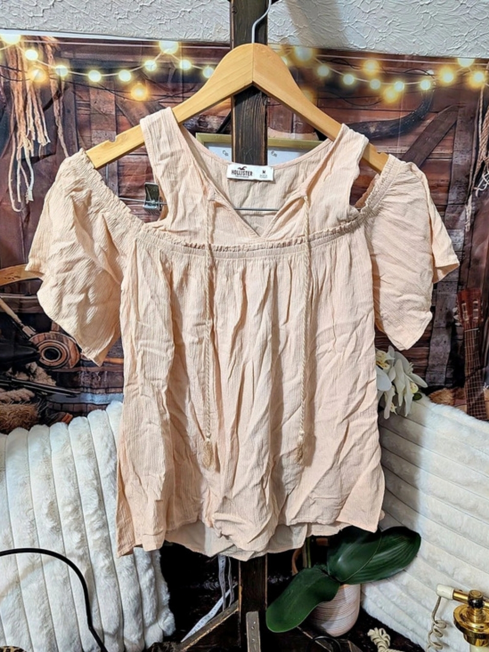 Hollister Pink Peasant Blouse Size Medium Like New